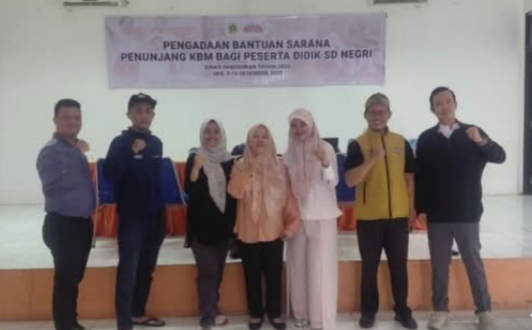 Rudy Susmanto Berikan Bantuan Perlengkapan Sekolah untuk Ribuan Siswa SD di Kabupaten Bogor