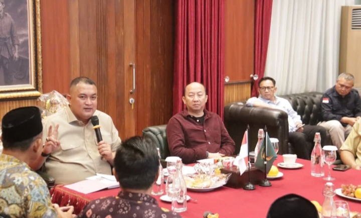 Rudy Susmanto dan MUI RI Wujudkan Komitmen Jaga Lingkungan Lewat Fatwa Haram Buang Sampah Sembarangan